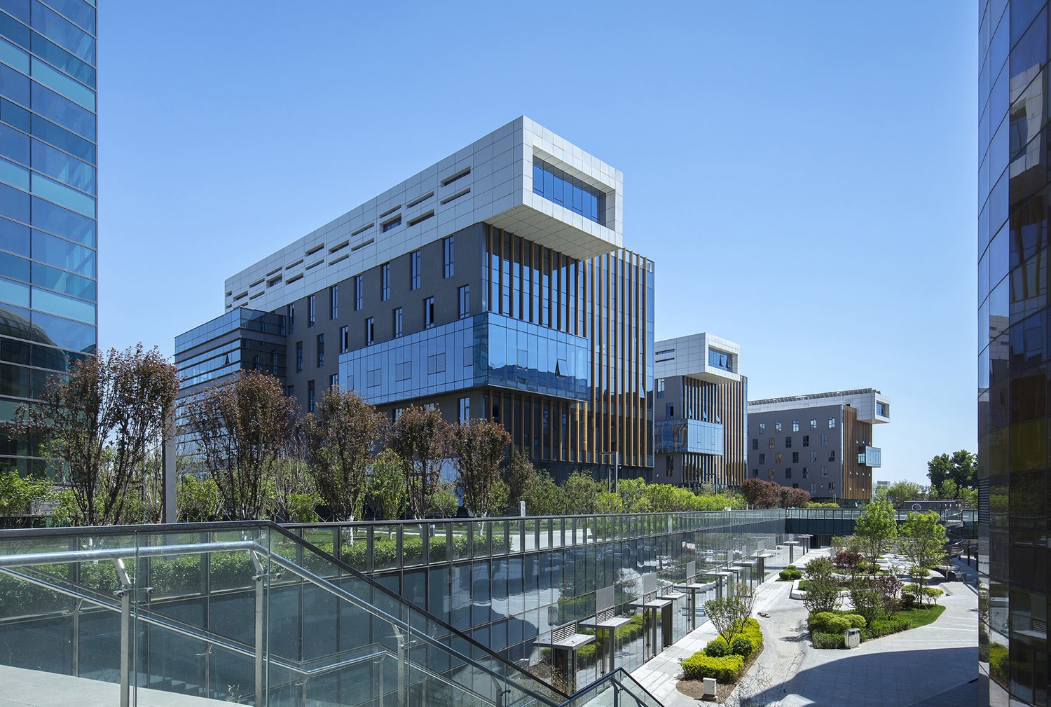 上海環(huán)保科技公司上海徐匯區(qū)廠房|辦公室裝修工程